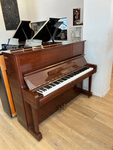 Yamaha upright piano - upright,