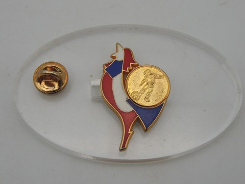 Pin sport football coq - -,