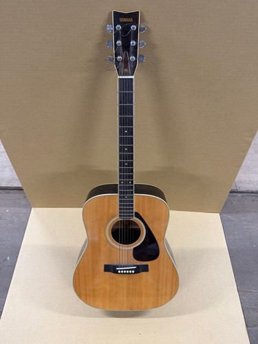 Guitare acoustique vintage