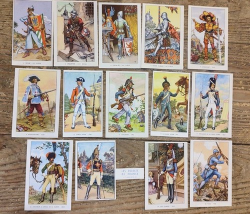 Lot cartes militaires - 14,
