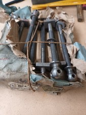  tire fond , tête percée visserie lit armoire Écrou Carré Thivel Bereziat