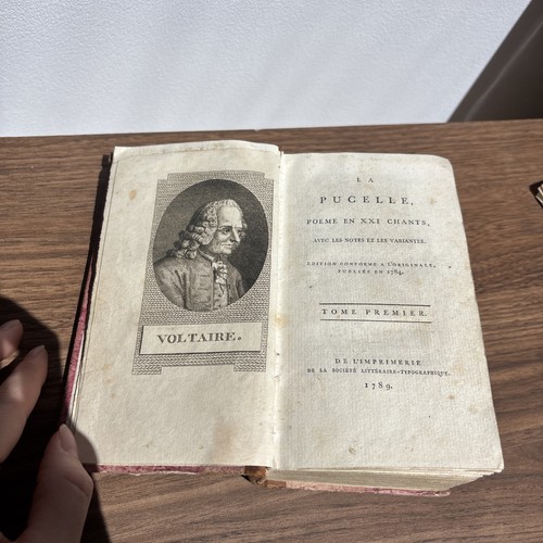 Voltaire pucelle poème en - la,