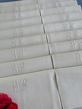 18 serviettes de table