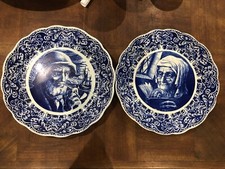 PAIRE DE GROS PLATS " MARIN ET