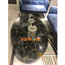 Ovale Oxedian Pierre Table