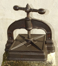 -BELLE ANCIENNE PRESSE de