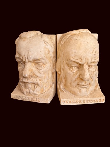 Paire serre livre pasteur - pasteur, et