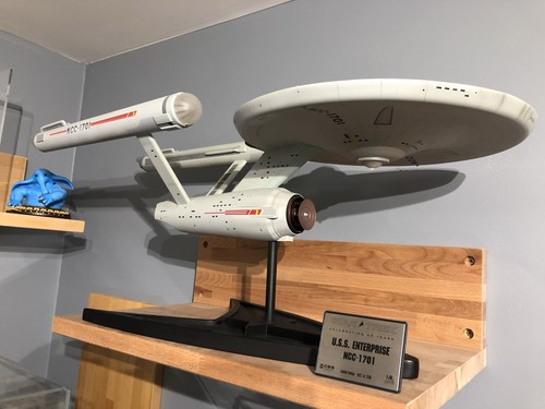 Master replicas uss enterprise - replicas,
