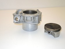 Cylindre / piston arrière ( 2