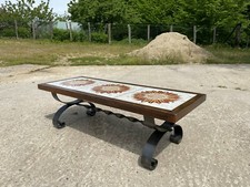 Grande table basse en fer