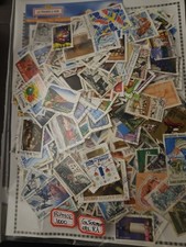 DESTOCKAGE : 1000 TIMBRES DE