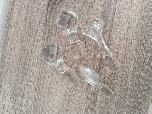 Lot bouchons carafe cristal - 4,