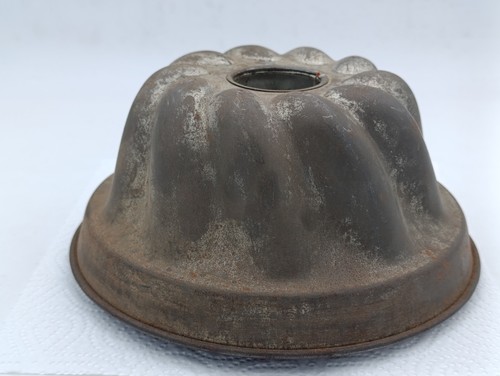 Ancien moule kouglof en - moule,