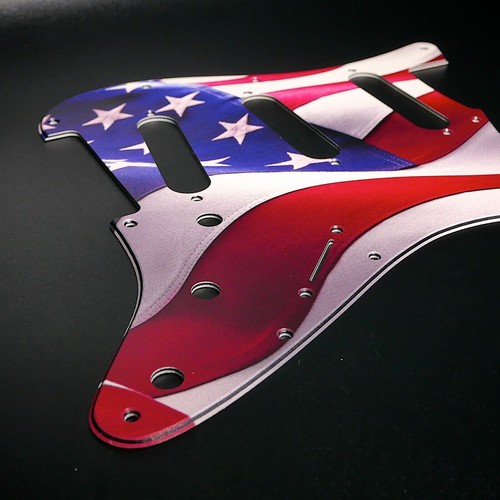 Pickguard fender strat - pickguard,