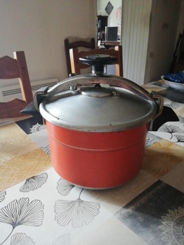Ancienne cocotte minute - cocotte, seb