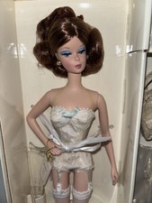 Continental Holiday Barbie Giftset Silkstone BFMC Gold Label 2001 Mattel 55497