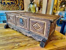 Coffre style Louis XIII meuble