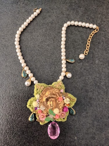 Collier artisanal perles