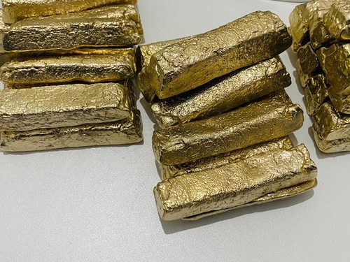 700 grams scrap gold bar - gold,