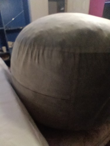 Gray round cotton pouf - round,