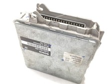 0281001201 CALCULATEUR MOTEUR