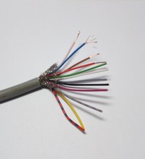 Câble blindé souple  12x0.34 mm² vendu au mètre.