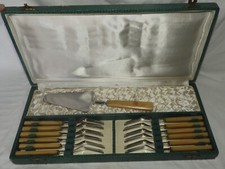 Coffret ancien - Couverts à