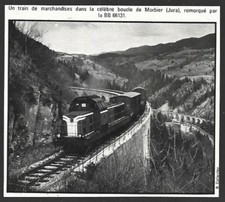 1980 -- MERCHANDISE TRAIN IN THE MORBIER LOOP. JURA . 4C474