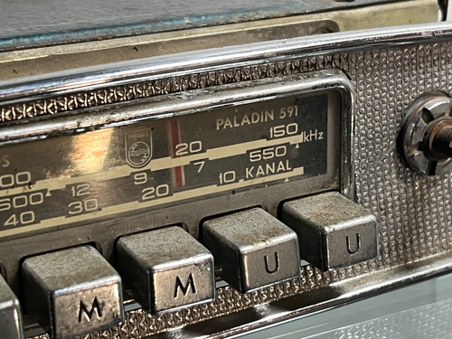 Philips car radio - radio, paladin