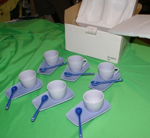 Tasses rondes sous - rondes, et