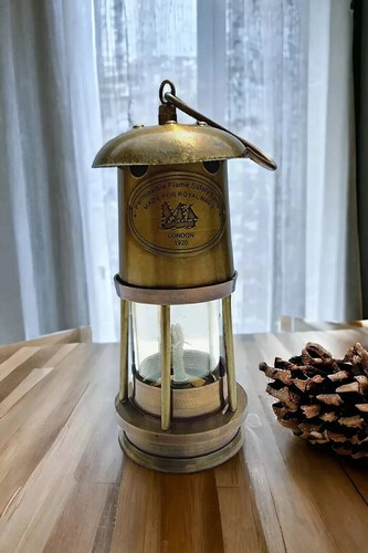 Ancienne lampe lanterne
