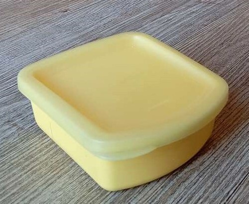 Tupperware boîte jaune - tupperware,
