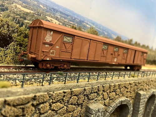 Wagon couvert lima - , ho