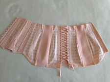 ancien corset à lacet saumon