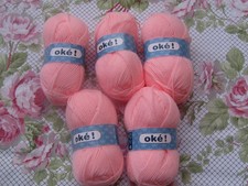 5 Pelotes de laine  OKE ! 100% acrylique courtelle rose idéale layette 50 grs