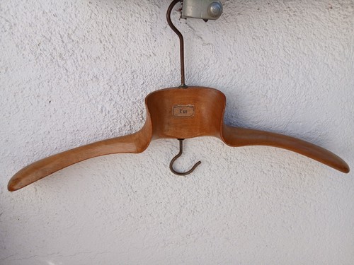 Cintre bois marron avec - bois,