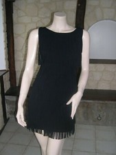 Superbe robe noire à franges