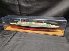 Ancienne maquette paquebot