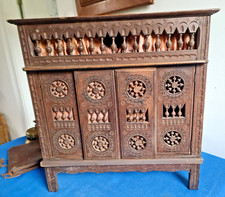 MEUBLE POUR  POUPÉE LIT CLOS