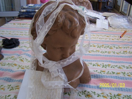 Ancienne dentelle sur tulle