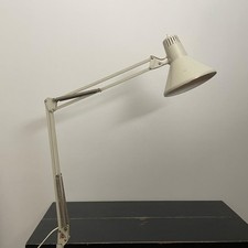 Lampe d'atelier articulée à