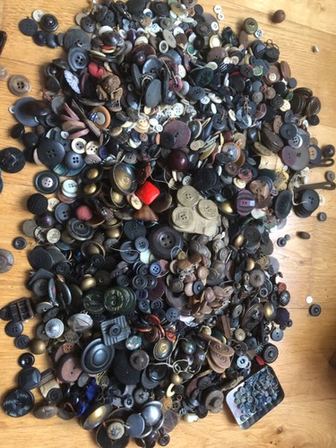 Important lot boutons - important,
