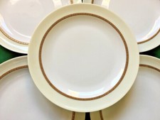 6 assiettes à dessert