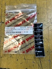 1 autocollant schéma fusible