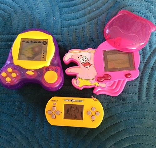 Lot jeux électroniques - de,