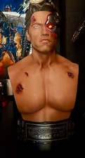 TERMINATOR  T-800 ARNOLD SCHWARZENEGGER  CHRONICLE  BATTLE DAMAGED BUST 