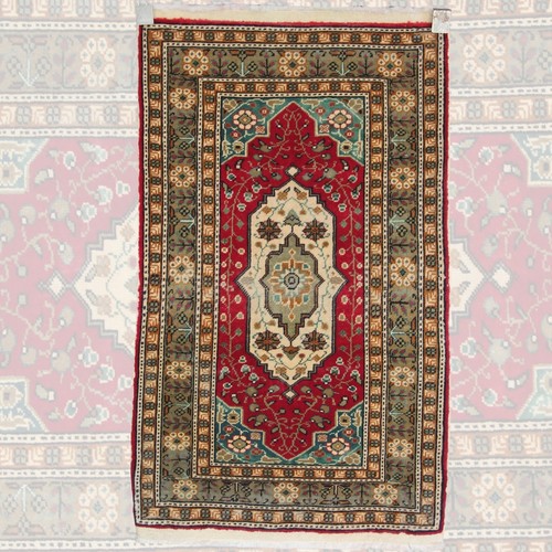 Tapis rouge oriental fait - , main