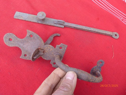 Loquet poucier fer forgé - loquet,