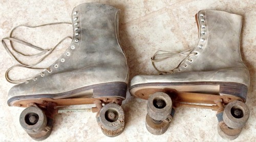 Ancienne paire patins à - ancienne,