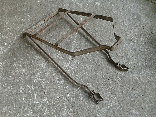 Ancienne porte bagage - porte, moto
